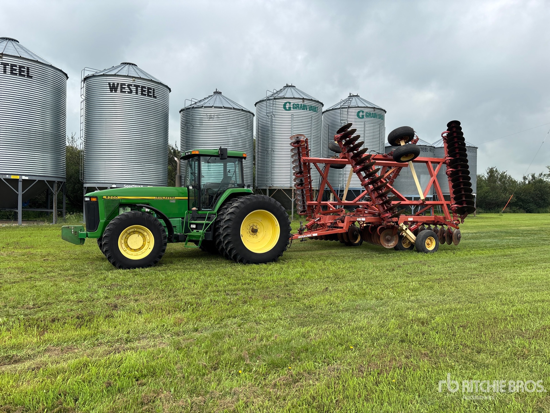 John Deere 8200