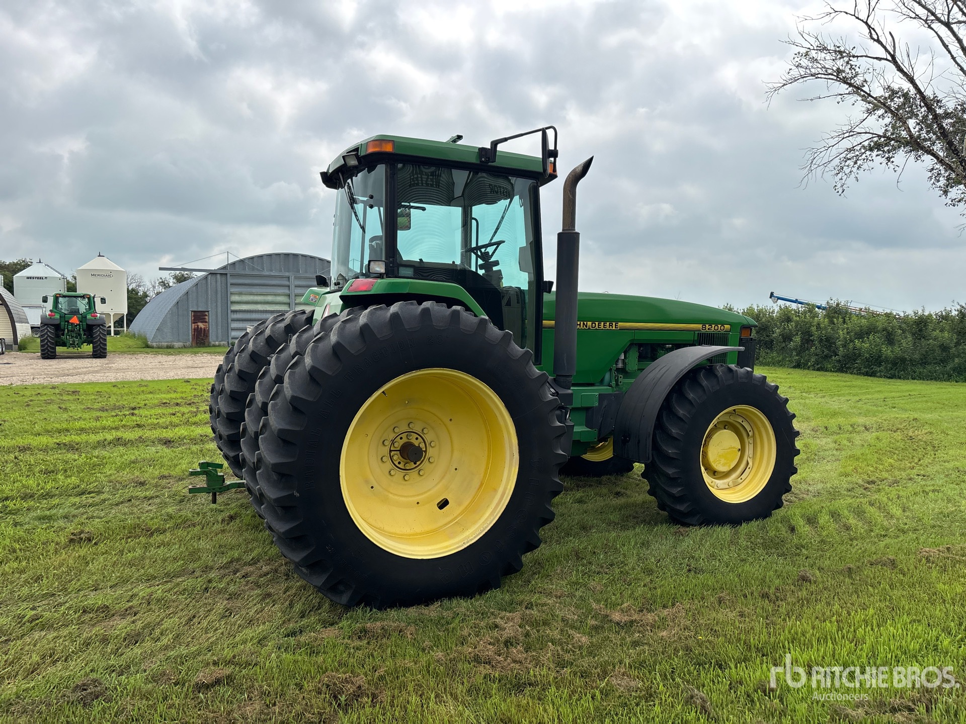 John Deere 8200
