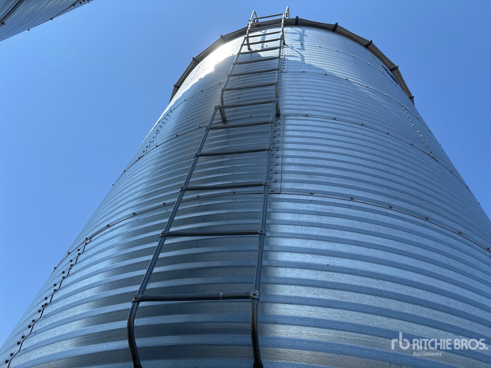 Westeel +/- 3200 BU 5 RING HOPPER