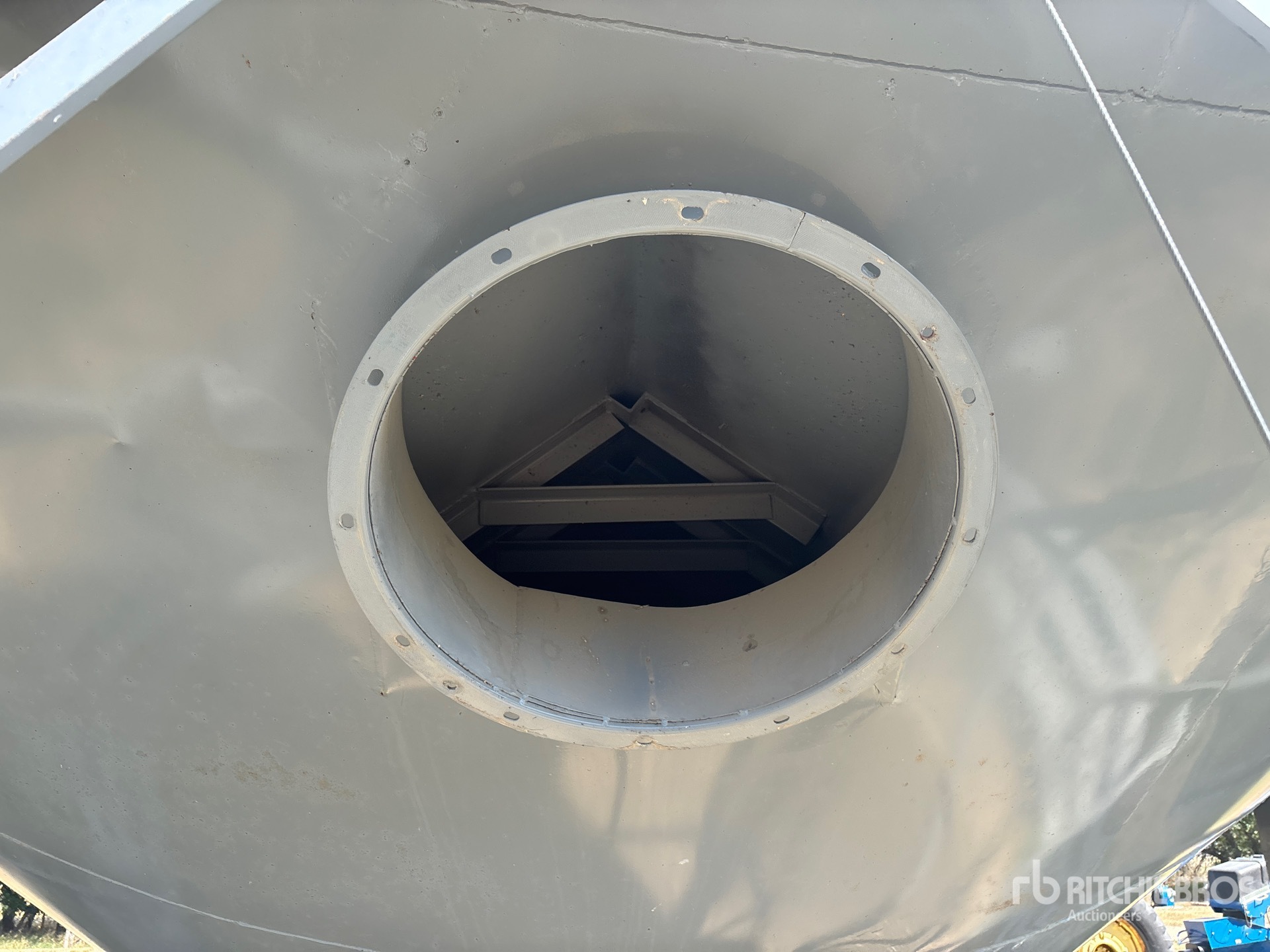 Meridian +/- 4900 bu 5 Ring Hopper