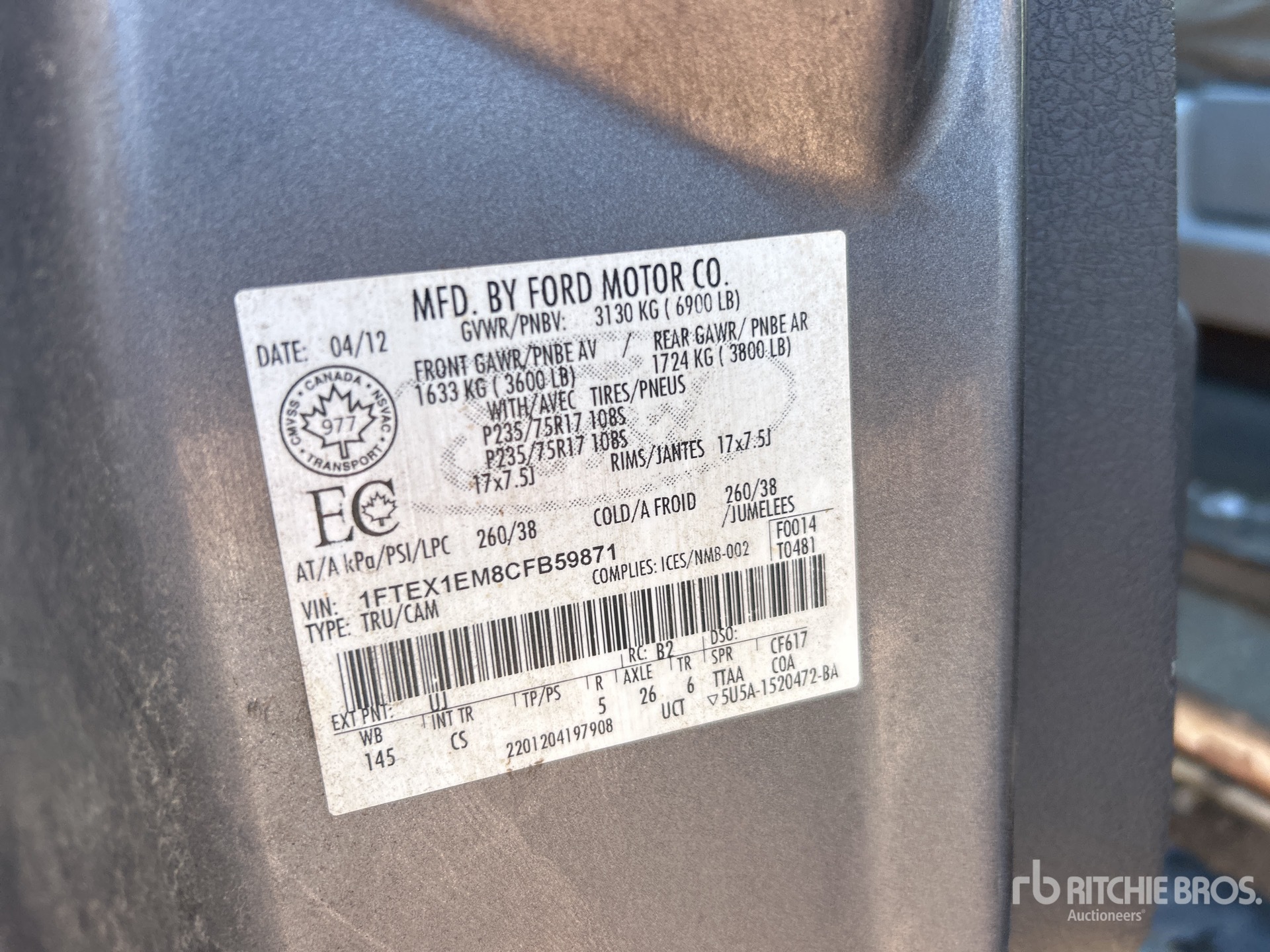 General Appearance with Serial Number / VIN