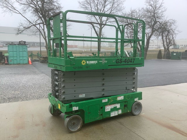 2016 Genie GS-4047 Electric Scissor Lift 2016 Genie GS-4047 Electric Scissor Lift