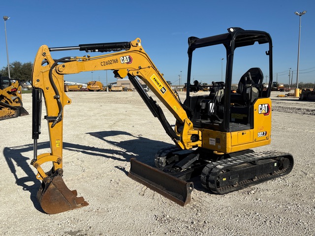 2022 Cat 302.7 CR Mini Excavator 2022 Cat 302.7 CR Mini Excavator