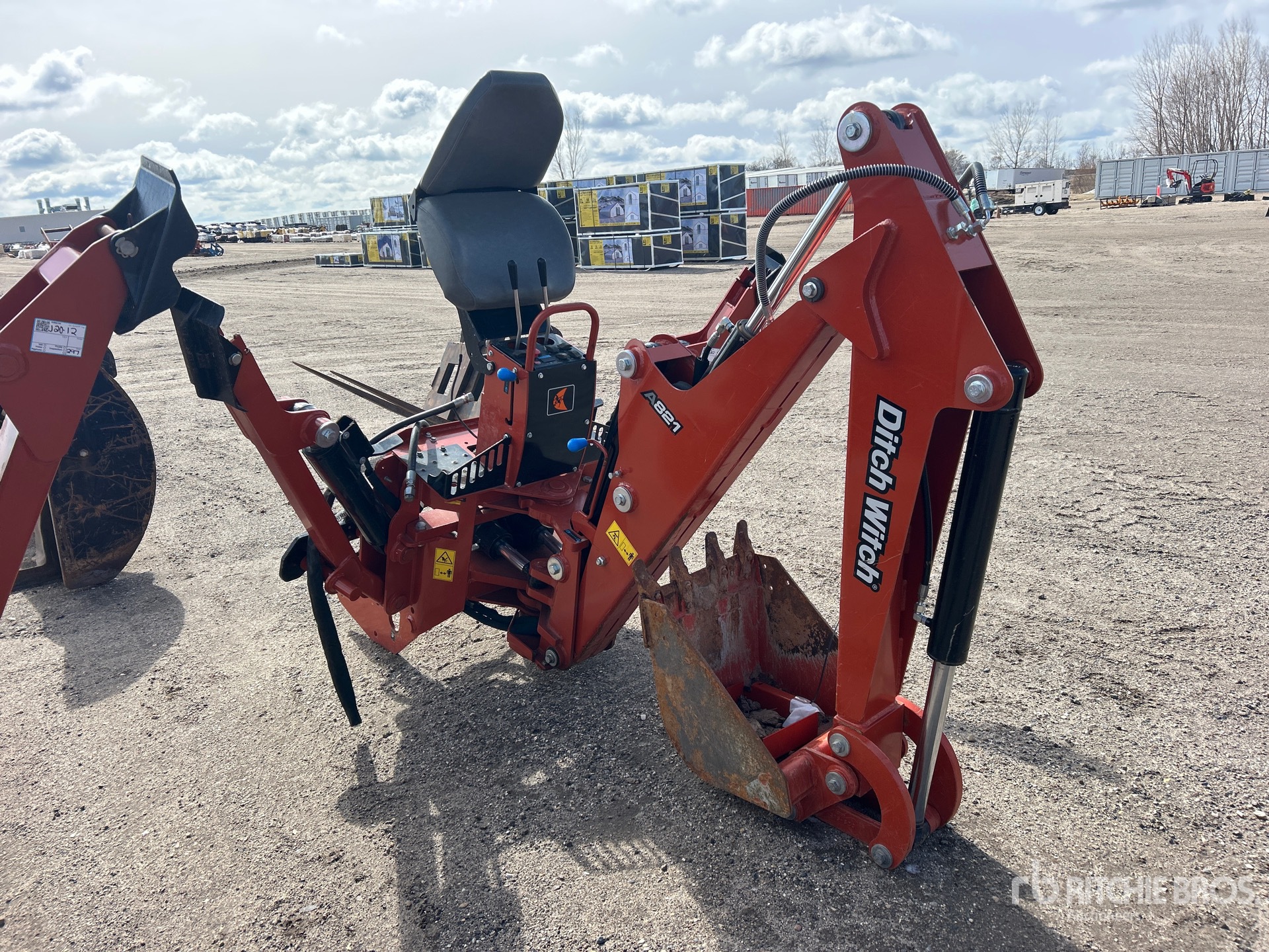 General Appearance with Picture, Right Front Corner