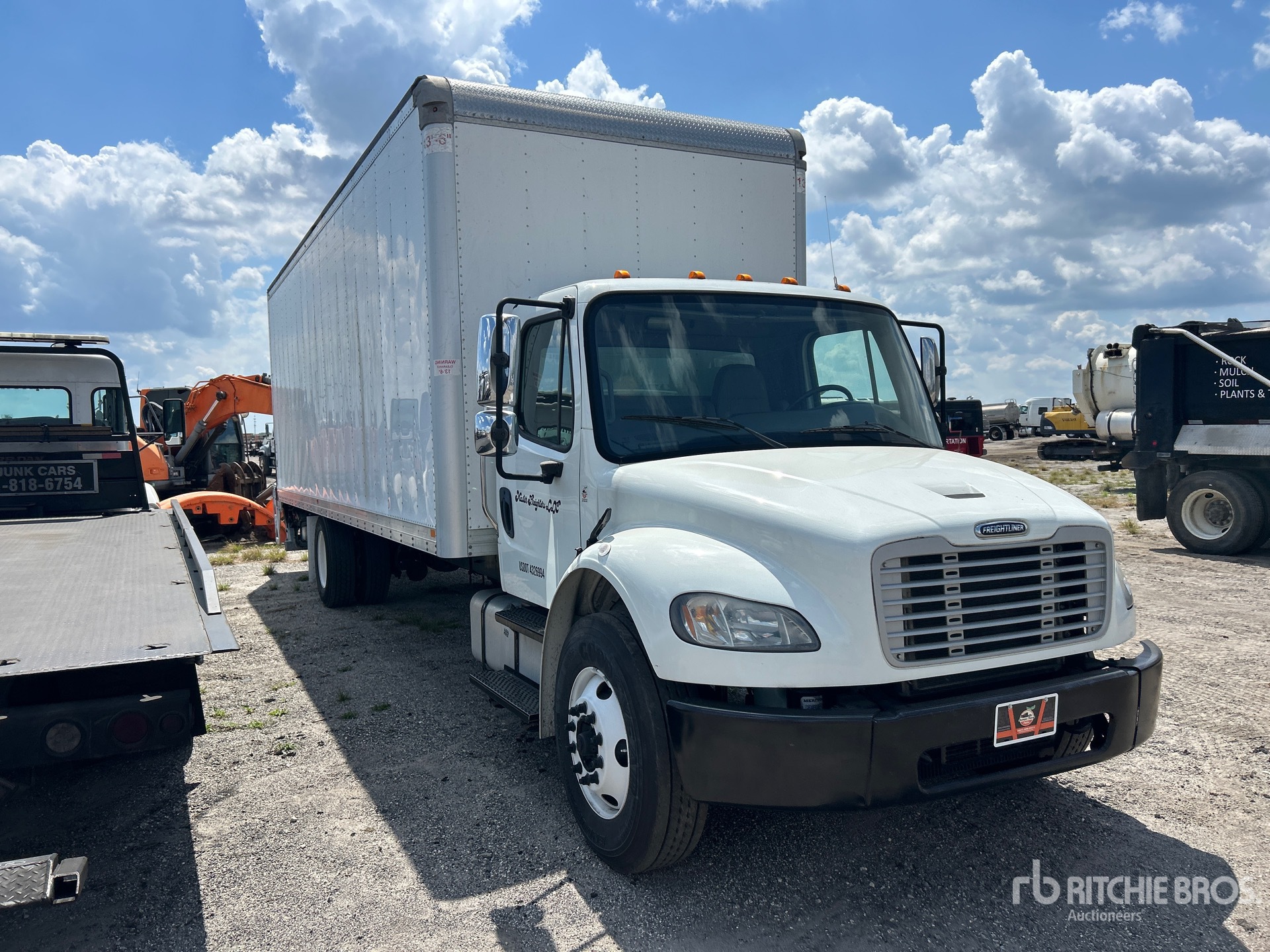 Aspect général with Image, coin avant droit