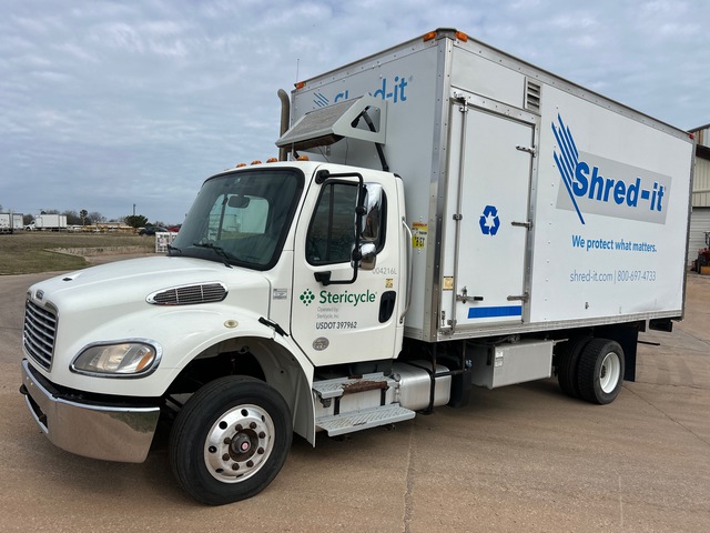2018 Freightliner M2 106 4x2 Van Truck