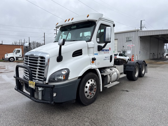 2020 Freightliner CA113DC 6x4 T/A Sleeper Truck Tractor