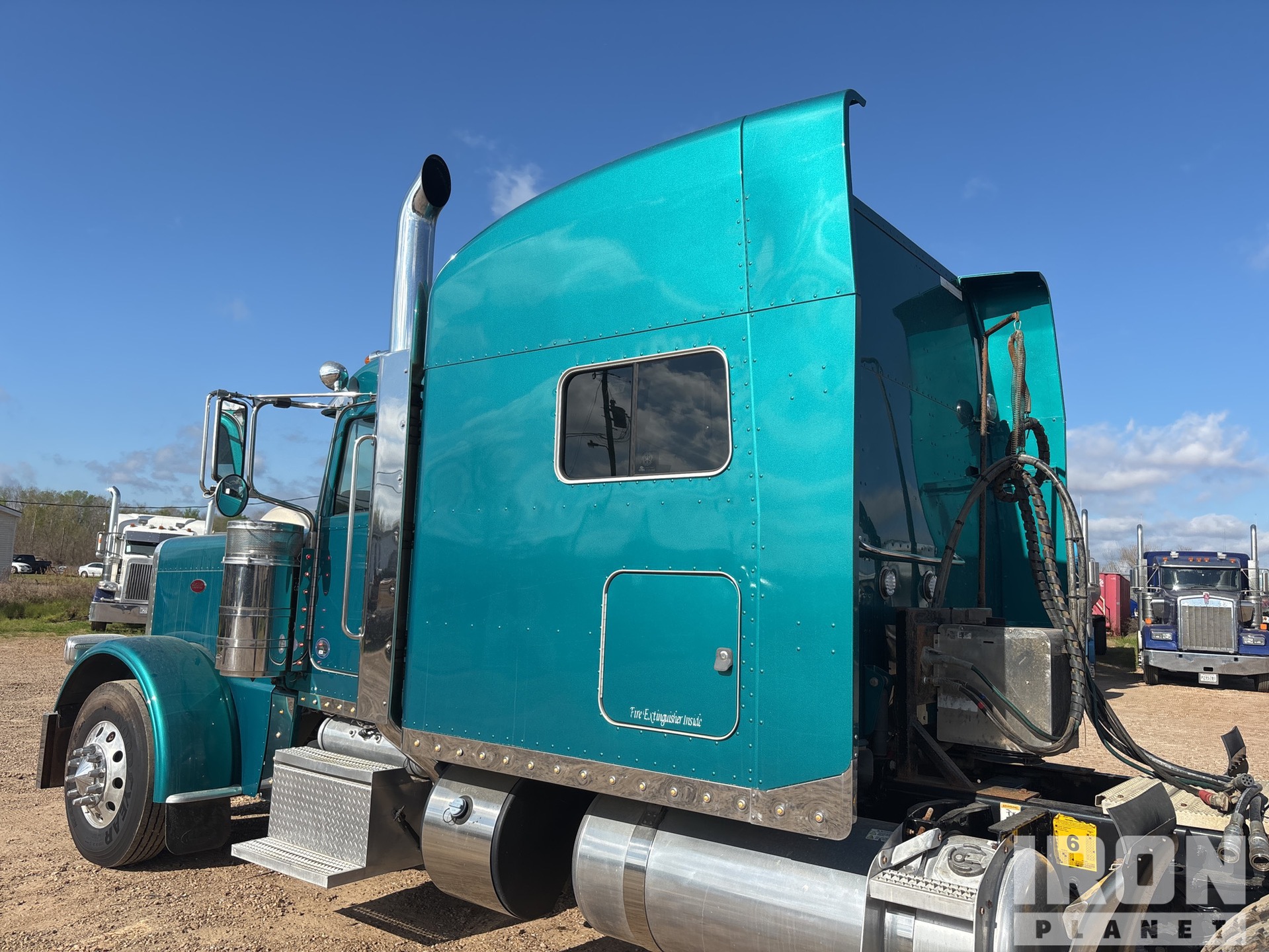 2018 Peterbilt 389