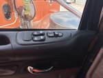 Cab with Window Controls