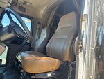 Cab with Seats/armrests