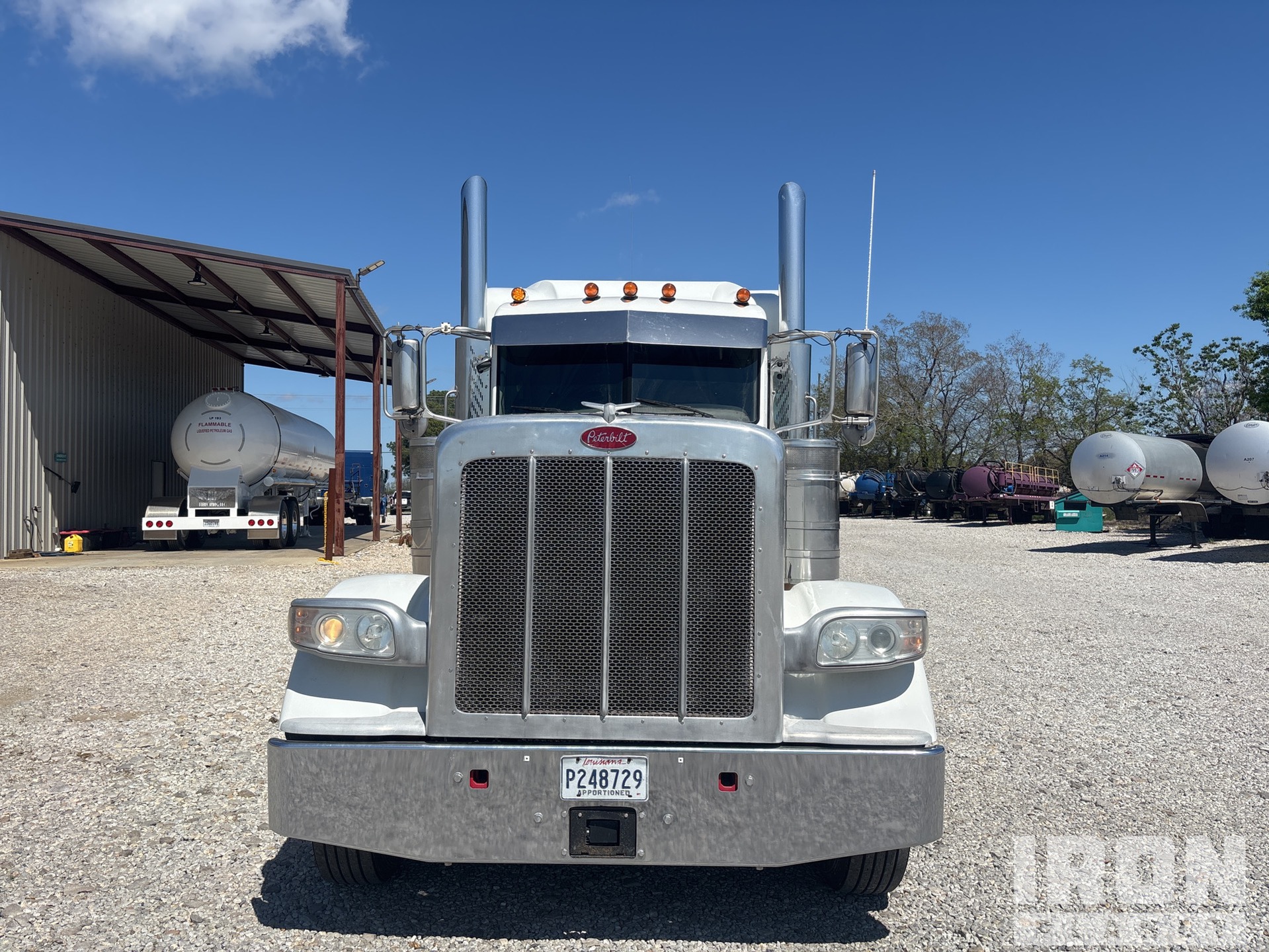 2015 Peterbilt 389