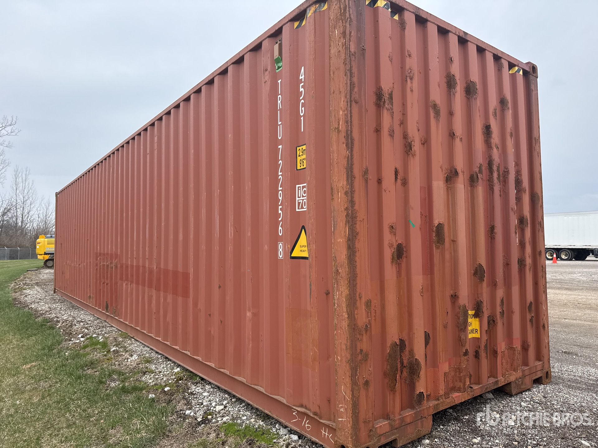 General Appearance with Bild, Ecke vorne rechts