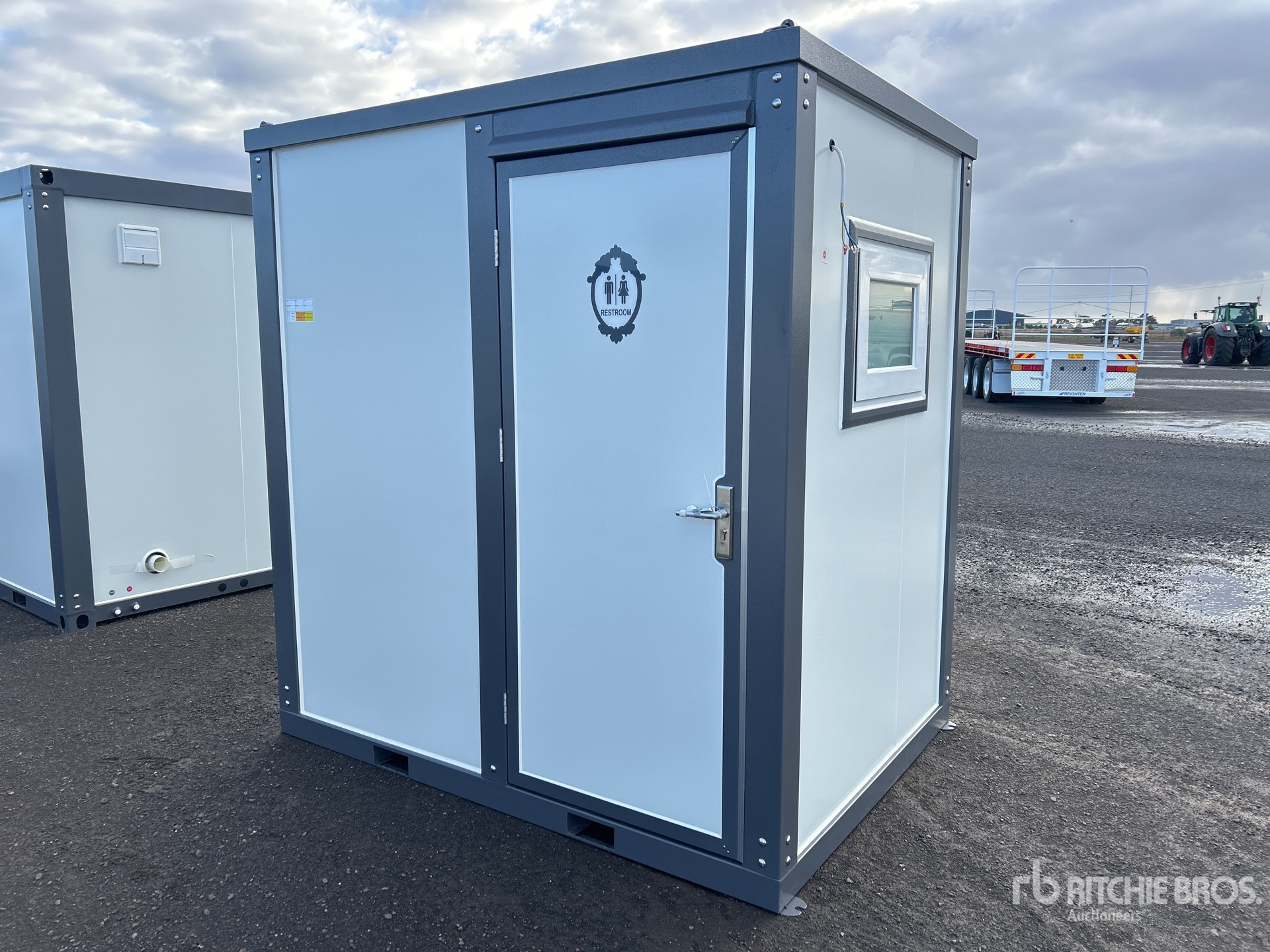 General Appearance with Picture, Left Front Corner