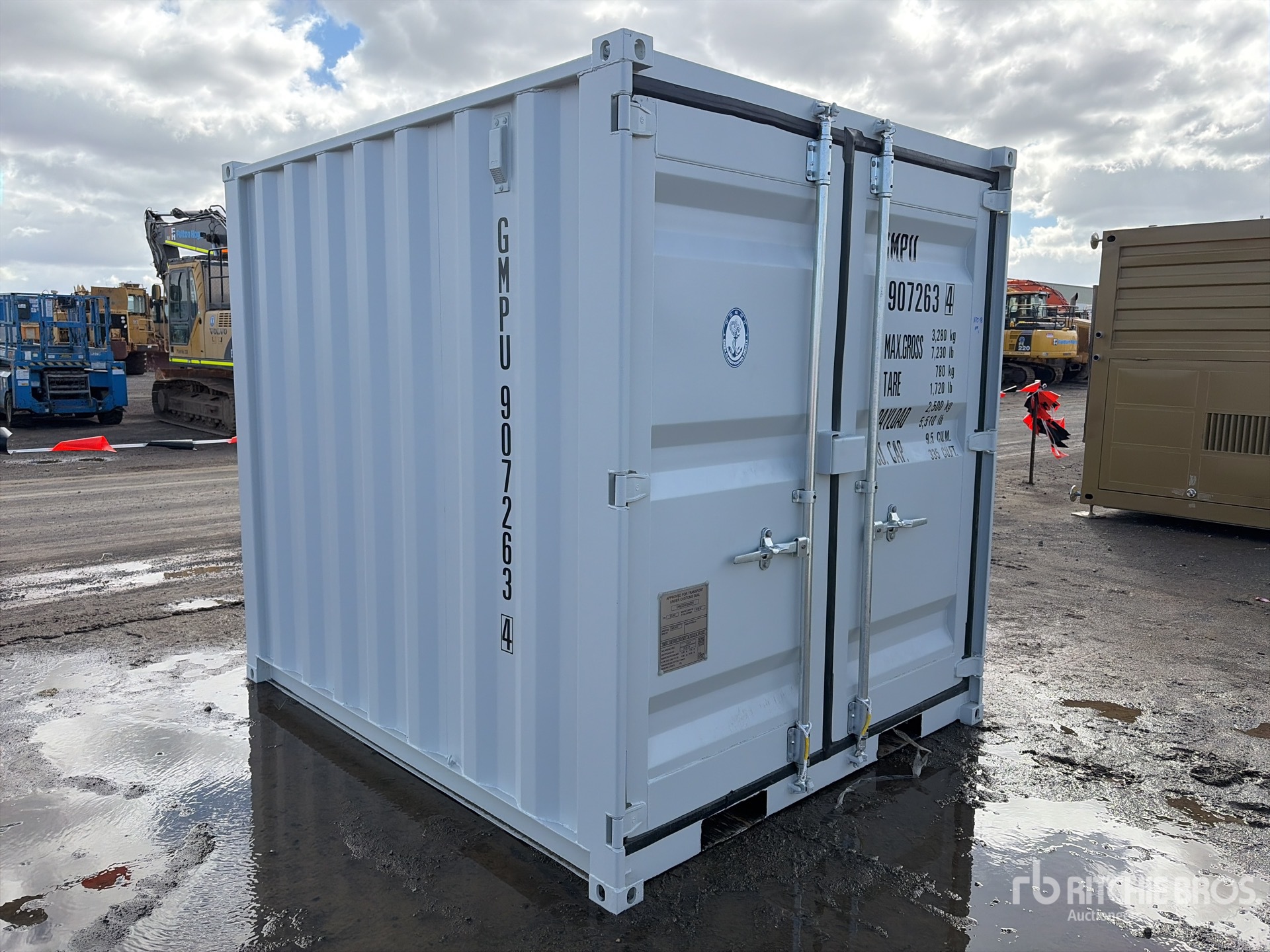 General Appearance with Bild, Ecke vorne rechts