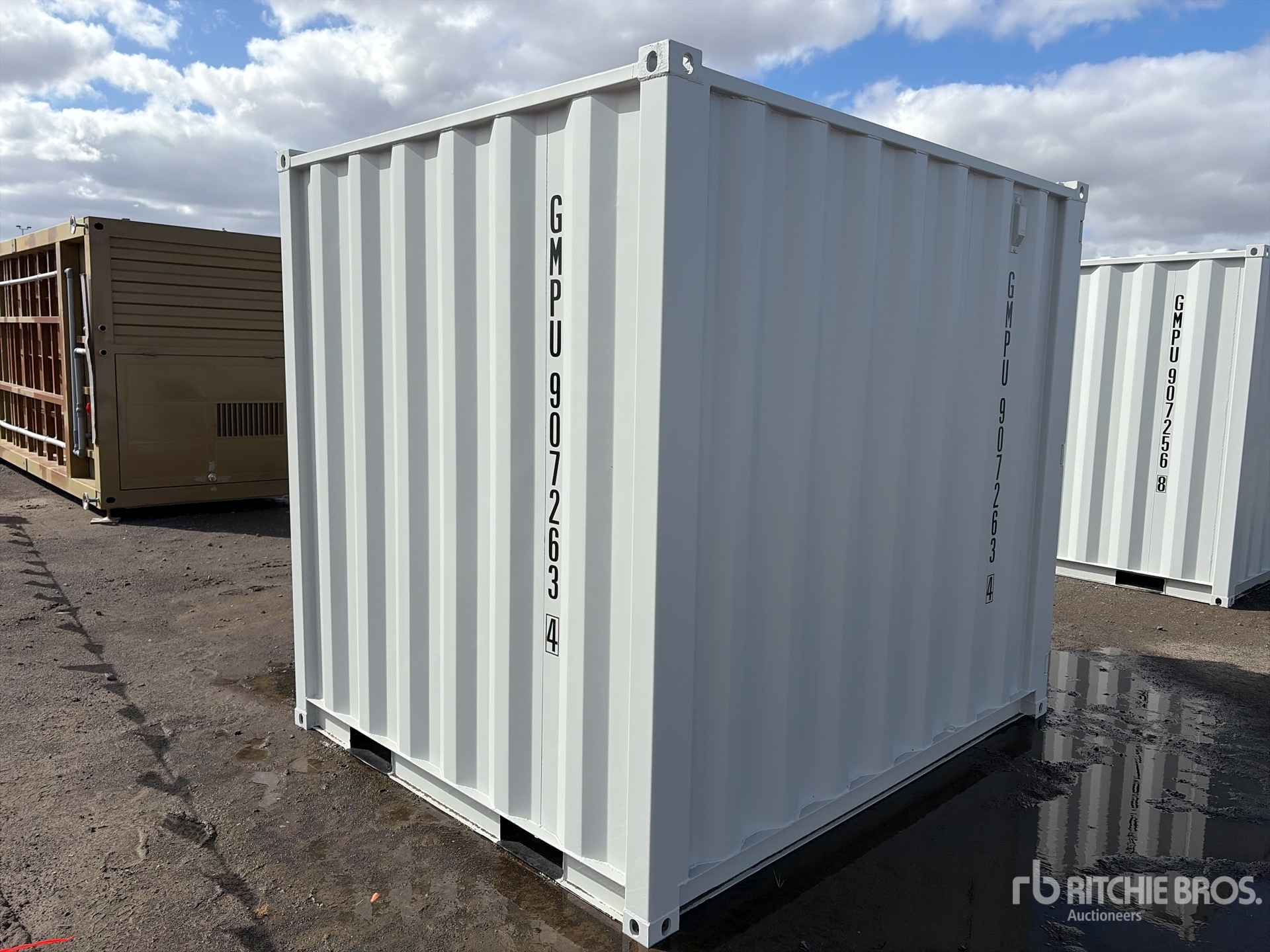 General Appearance with Bild, Ecke hinten rechts