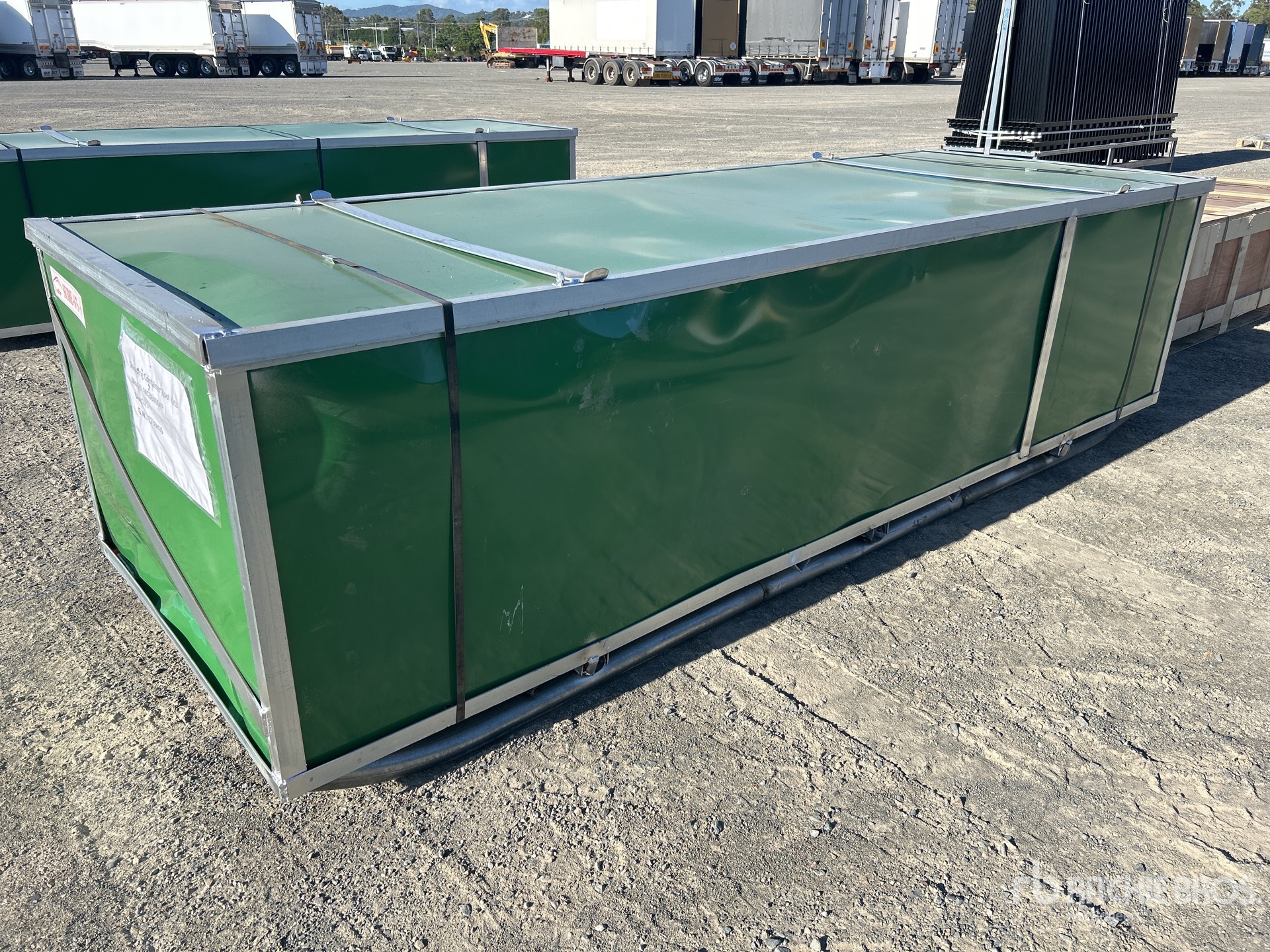 General Appearance with Picture, Left Rear Corner