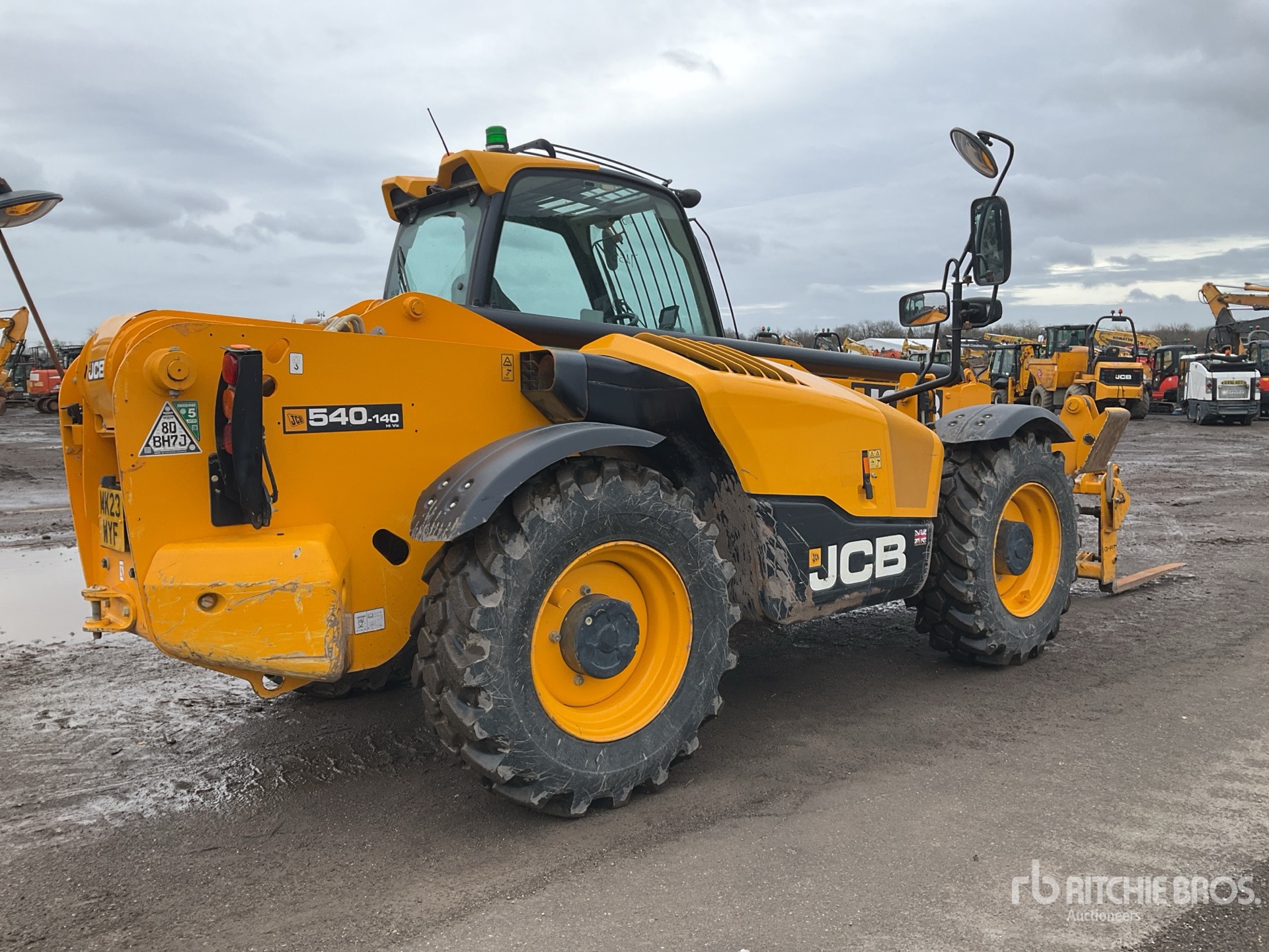 General Appearance with Imagen: esquina trasera derecha