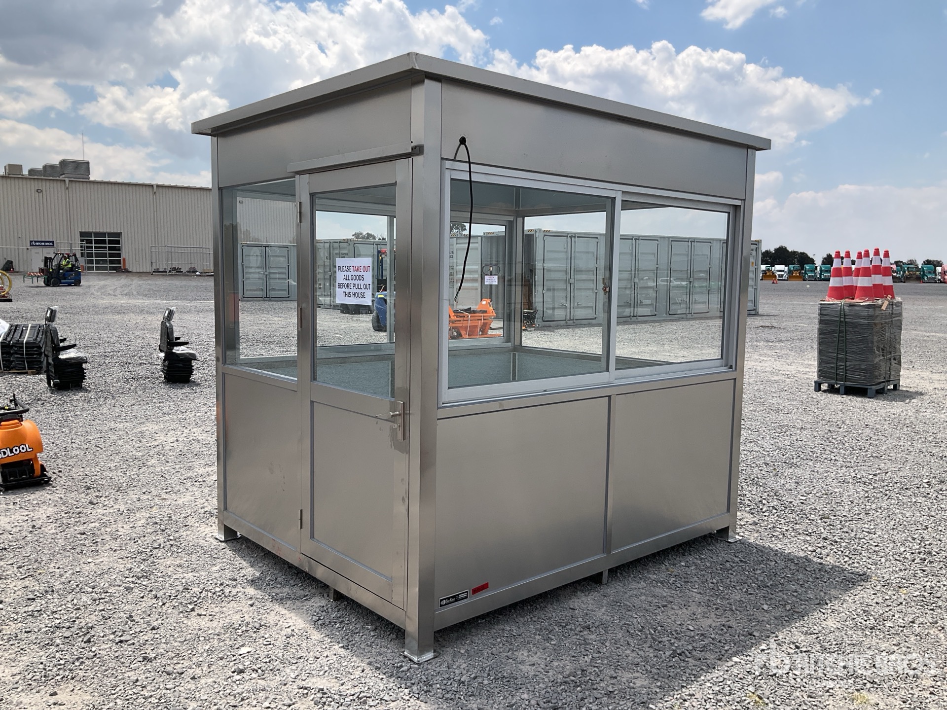 General Appearance with Picture, Left Front Corner