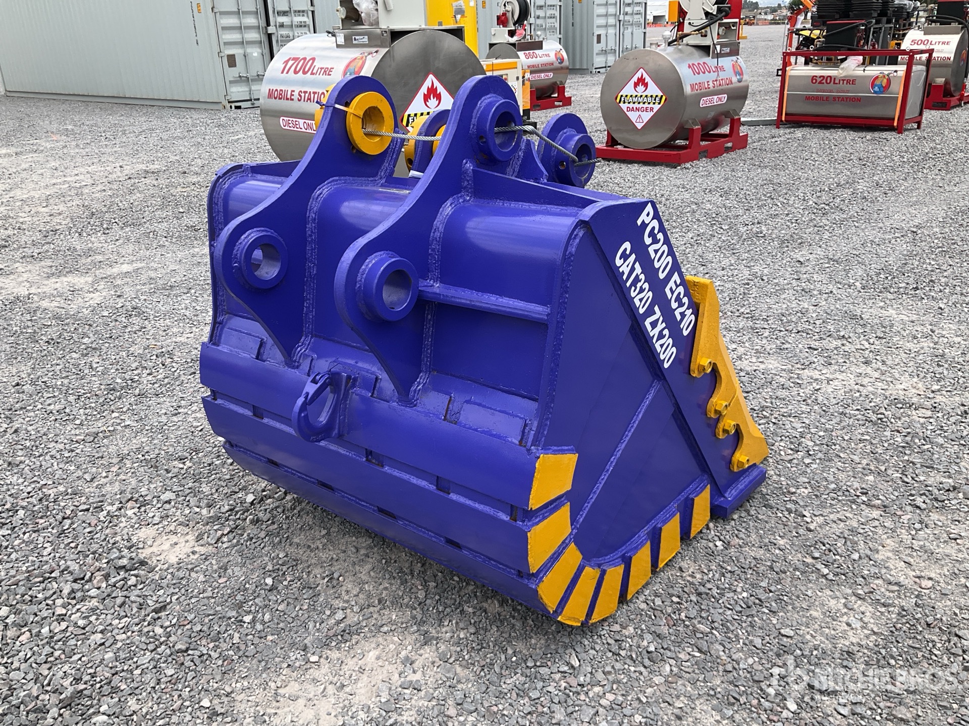 General Appearance with Picture, Right Rear Corner