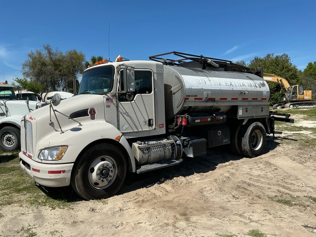 2016 Etnyre CT1040 2000 gal on 2016 Kenworth T370 4x2 Asphalt Distributor Truck 2016 Etnyre CT1040 2000 gal on 2016 Kenworth T370 4x2 Asphalt Distributor Truck