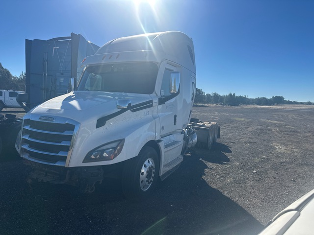 2022 Freightliner Cascadia 126 6x4 T/A Sleeper Truck Tractor (Inoperable)