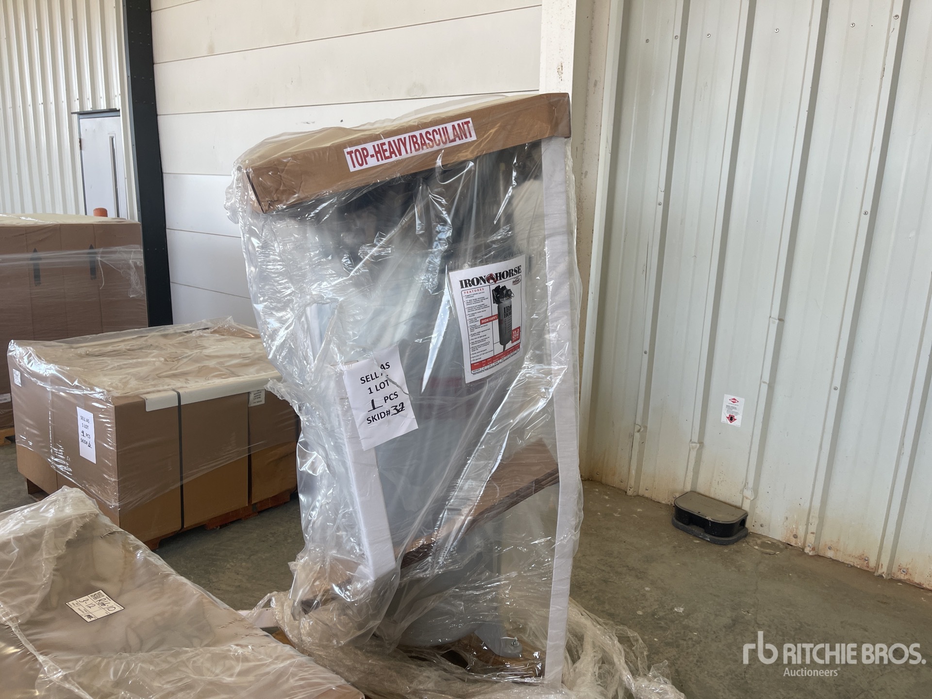 General Appearance with Picture, Left Front Corner