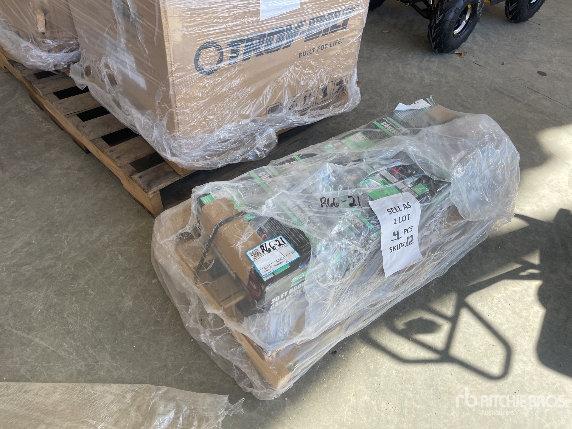 General Appearance with Picture, Right Front Corner