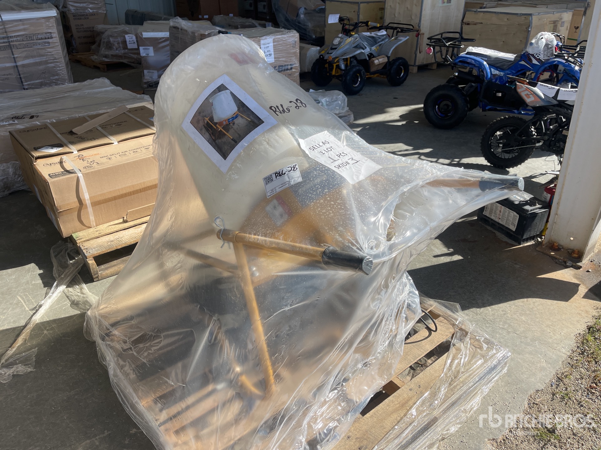 General Appearance with Picture, Left Rear Corner