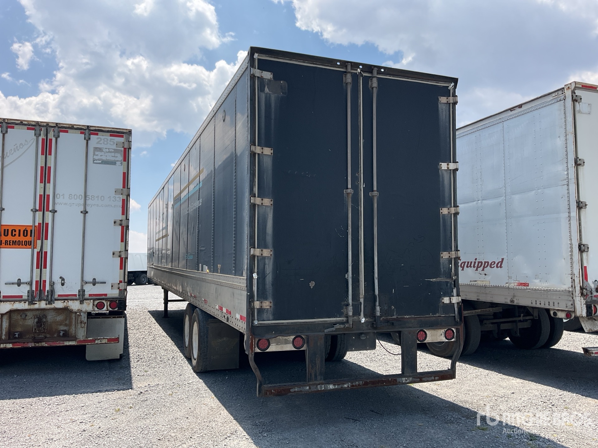 Aspect général with Image, coin arrière gauche