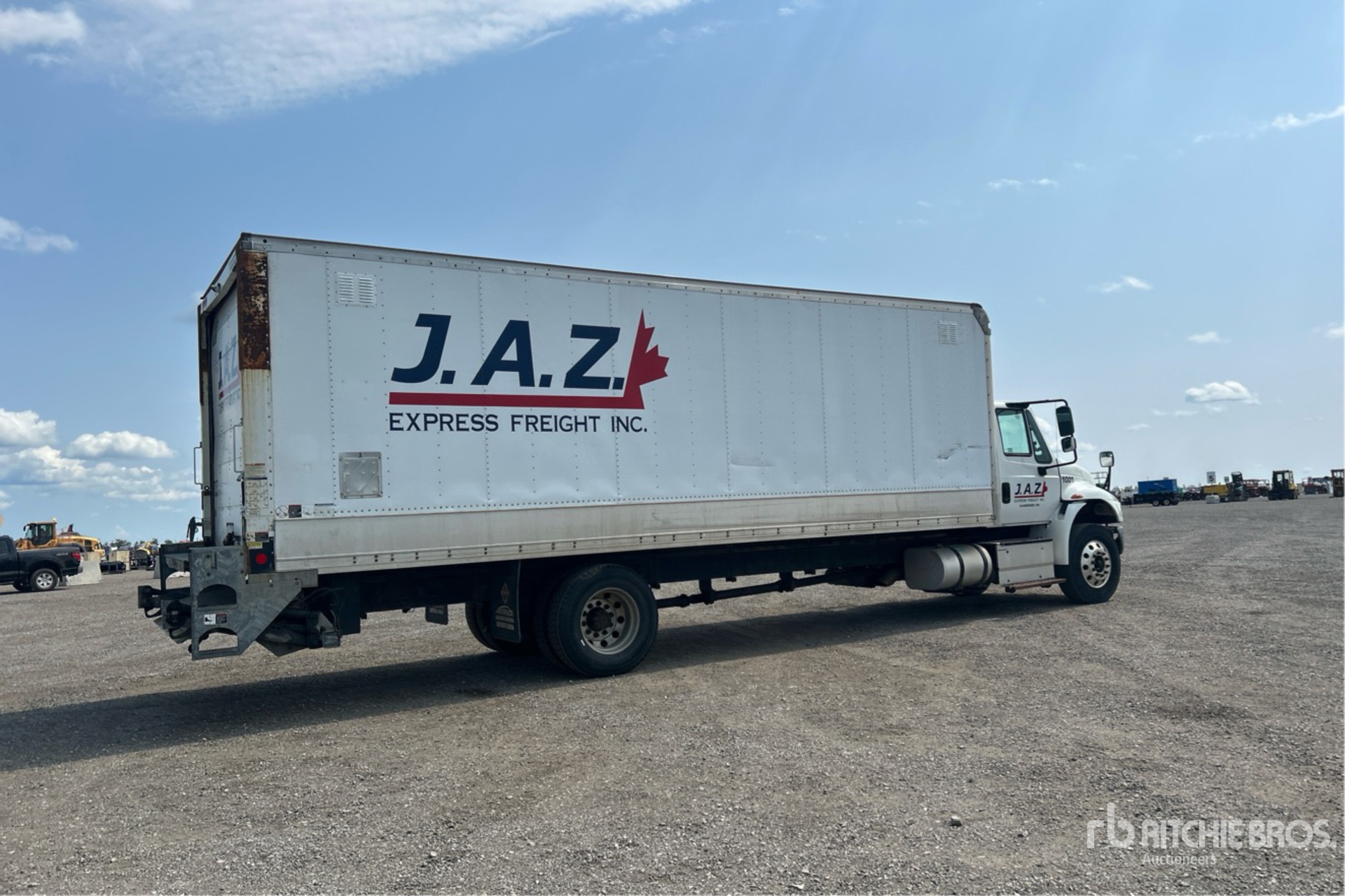 2017 International 4300 SBA