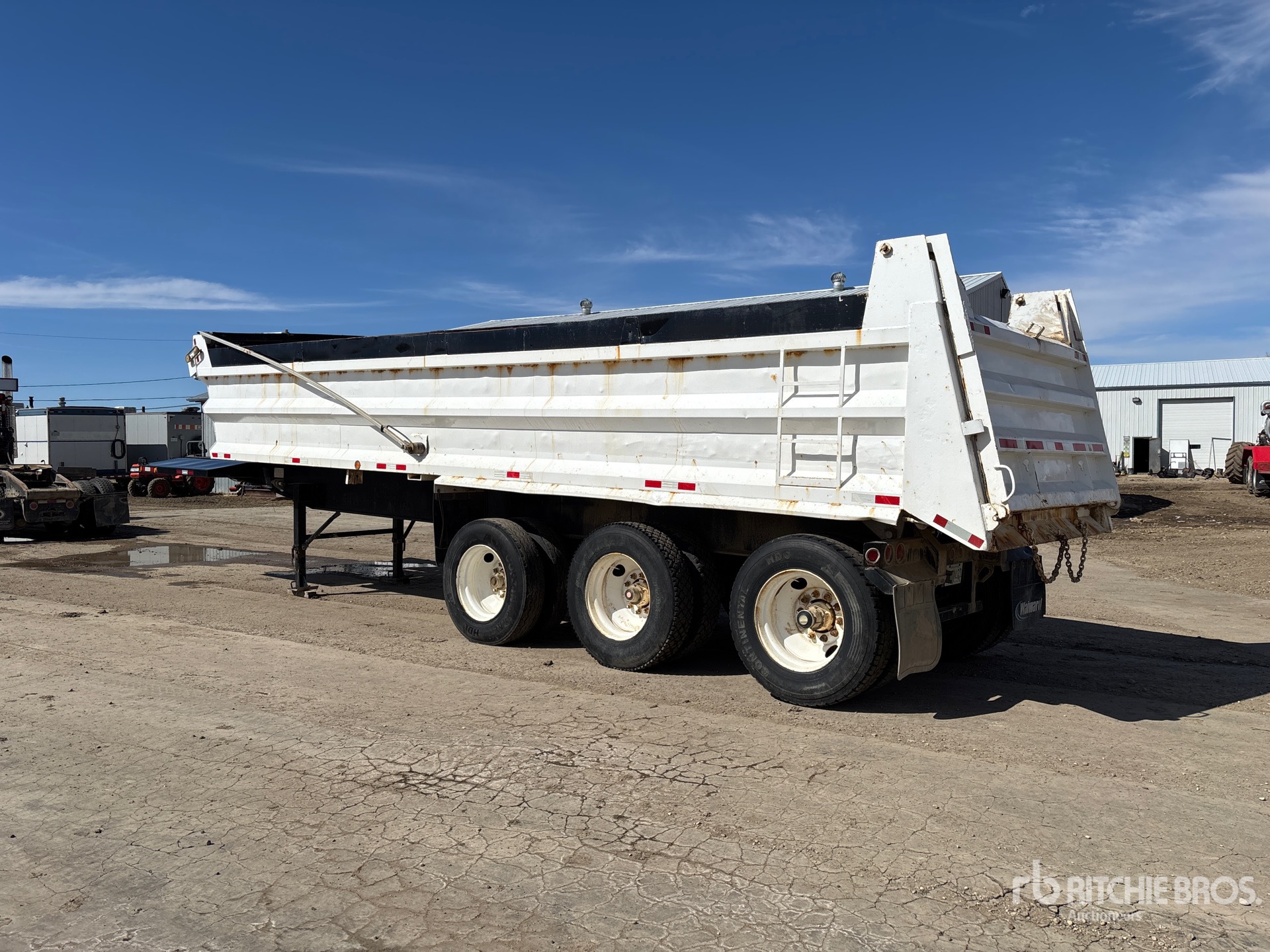 General Appearance with Imagen: esquina trasera izquierda