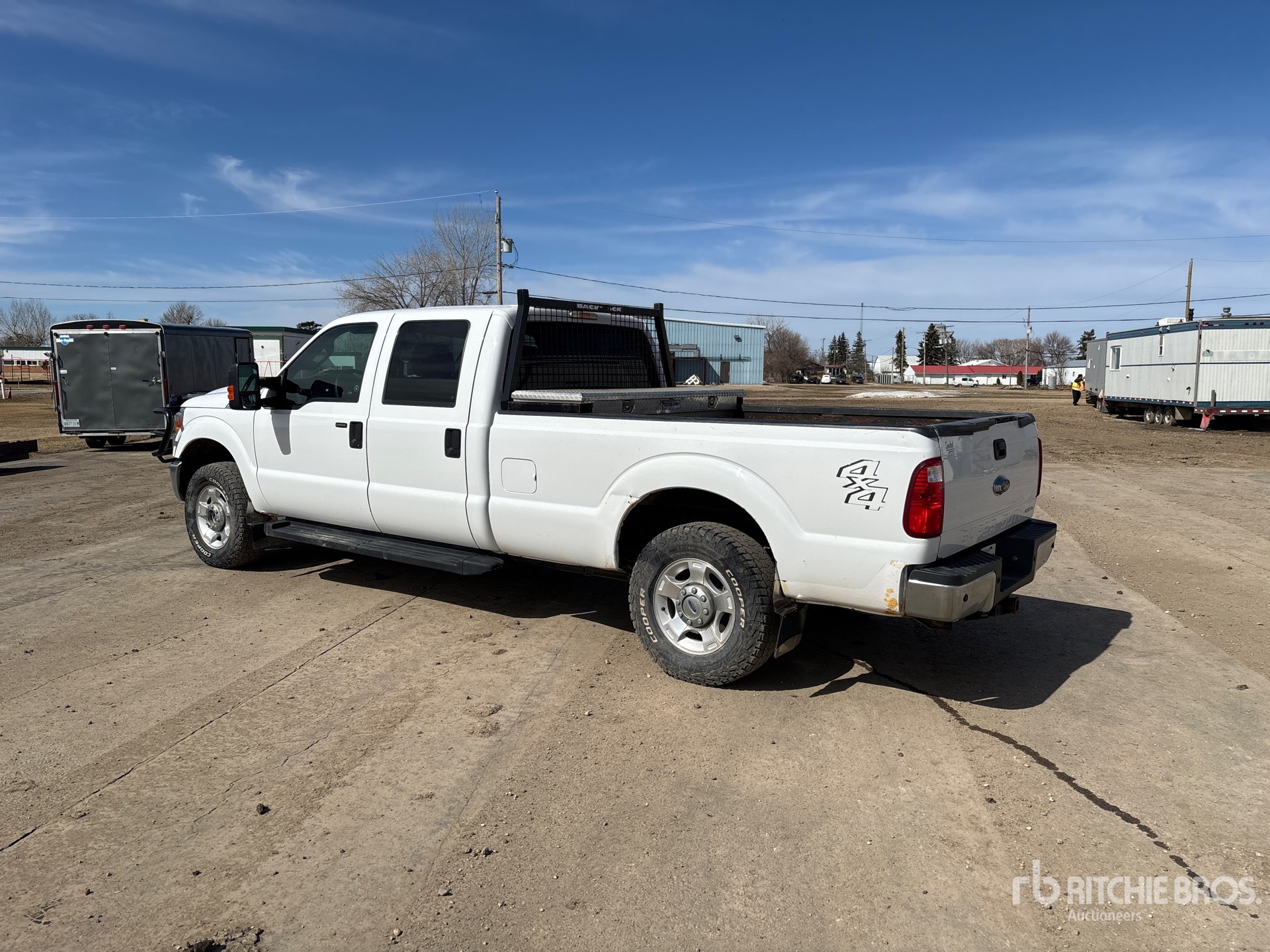 General Appearance with Imagen: esquina trasera izquierda