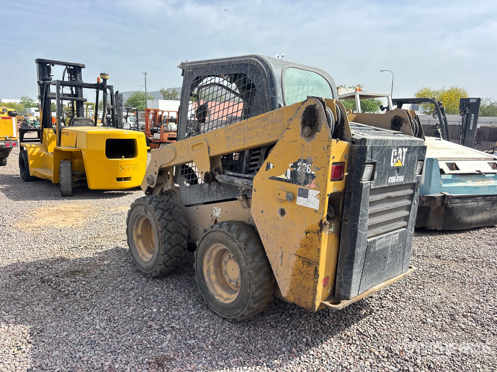 General Appearance with Foto, angolo posteriore sinistro