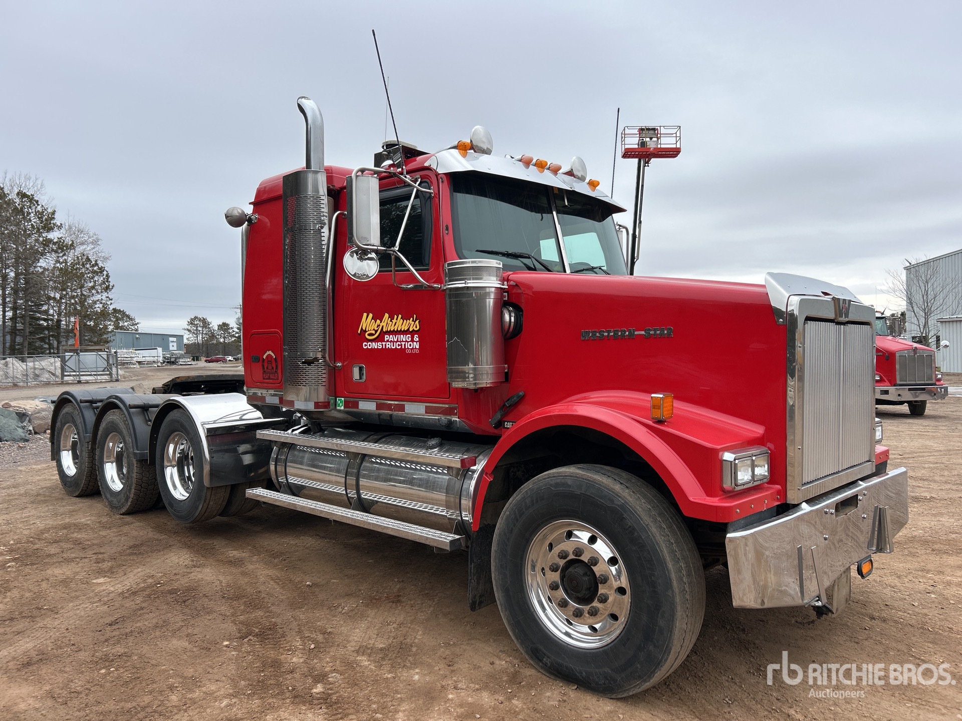 General Appearance with Picture, Right Front Corner