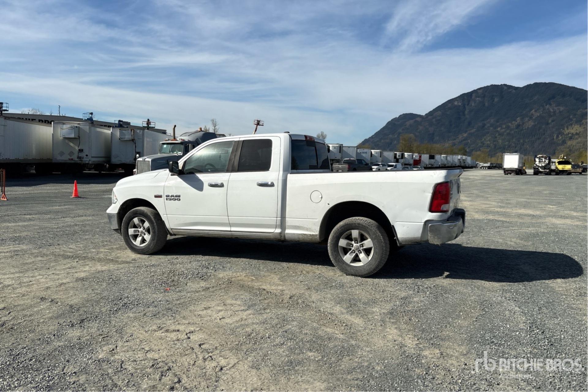 General Appearance with Picture, Left Rear Corner