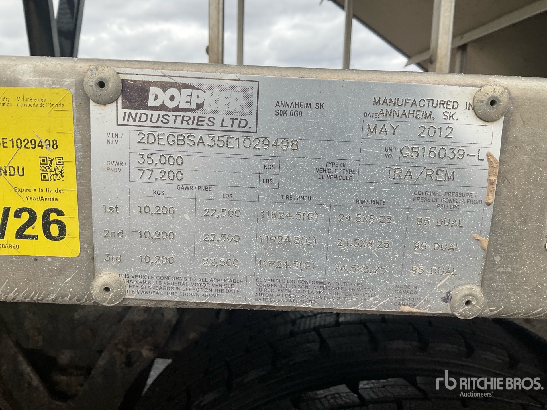 2014 Doepker Super B-Train