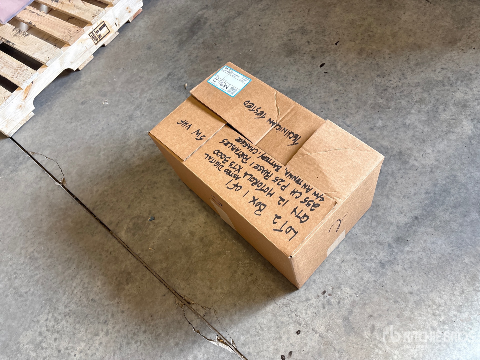 General Appearance with Bild, Ecke hinten rechts