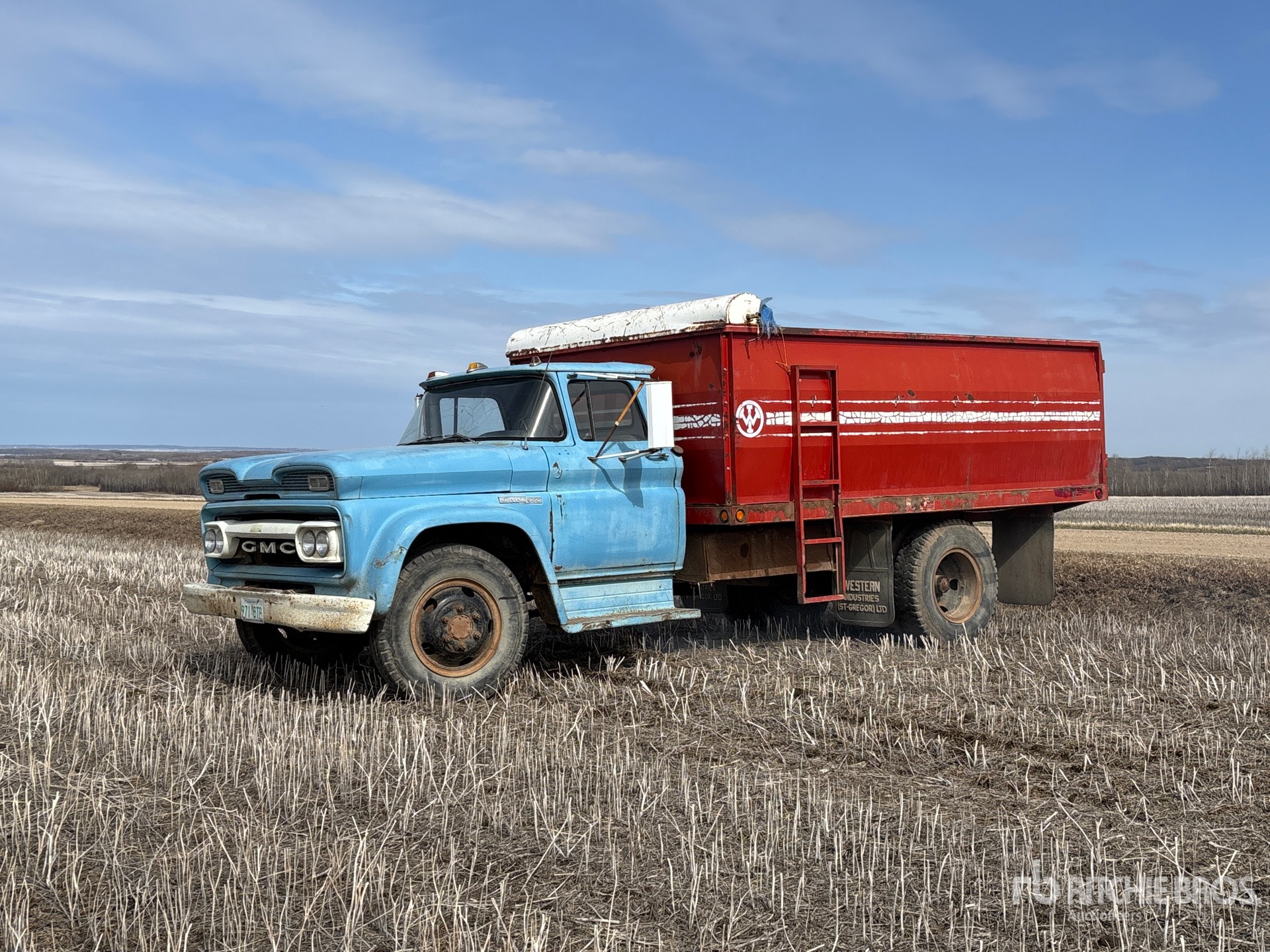 Photo of a 1960 GMC 960