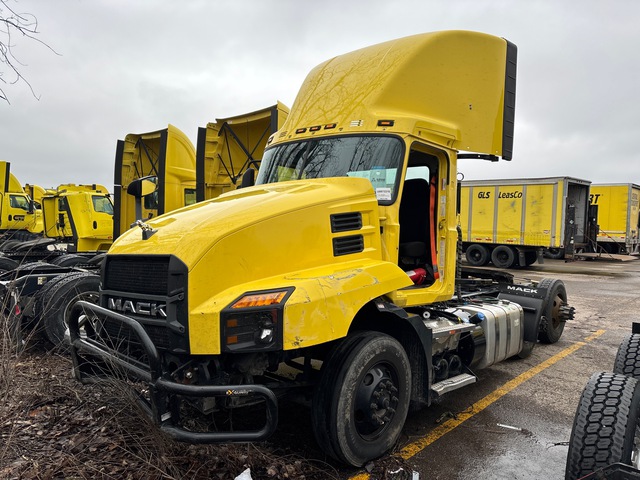2025 Mack AN64T 6x4 T/A Day Cab Truck Tractor (Inoperable)