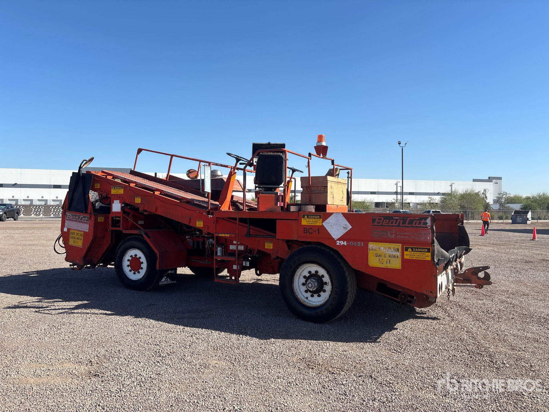 General Appearance with Imagen: esquina trasera izquierda