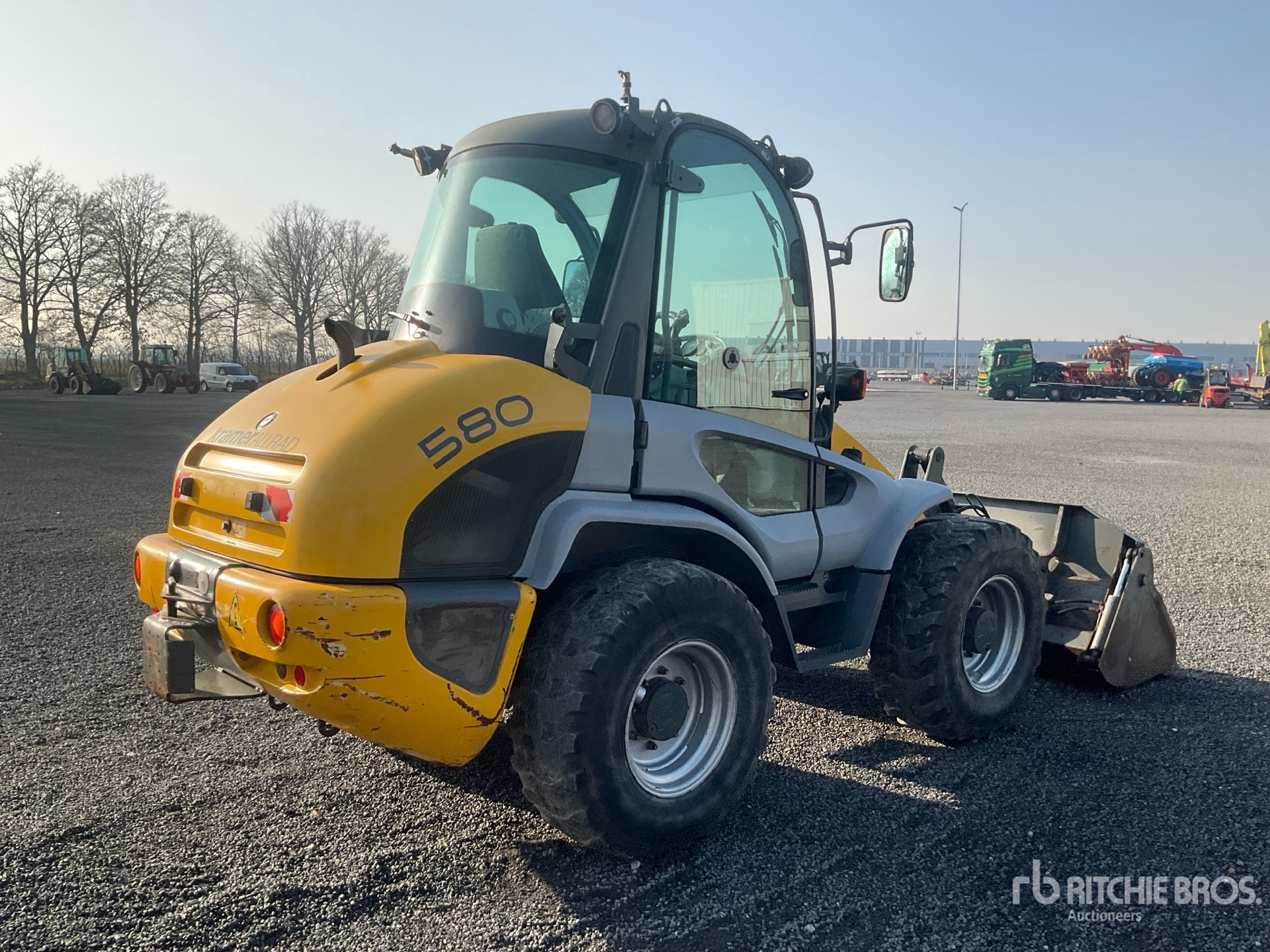 General Appearance with Imagen: esquina trasera derecha