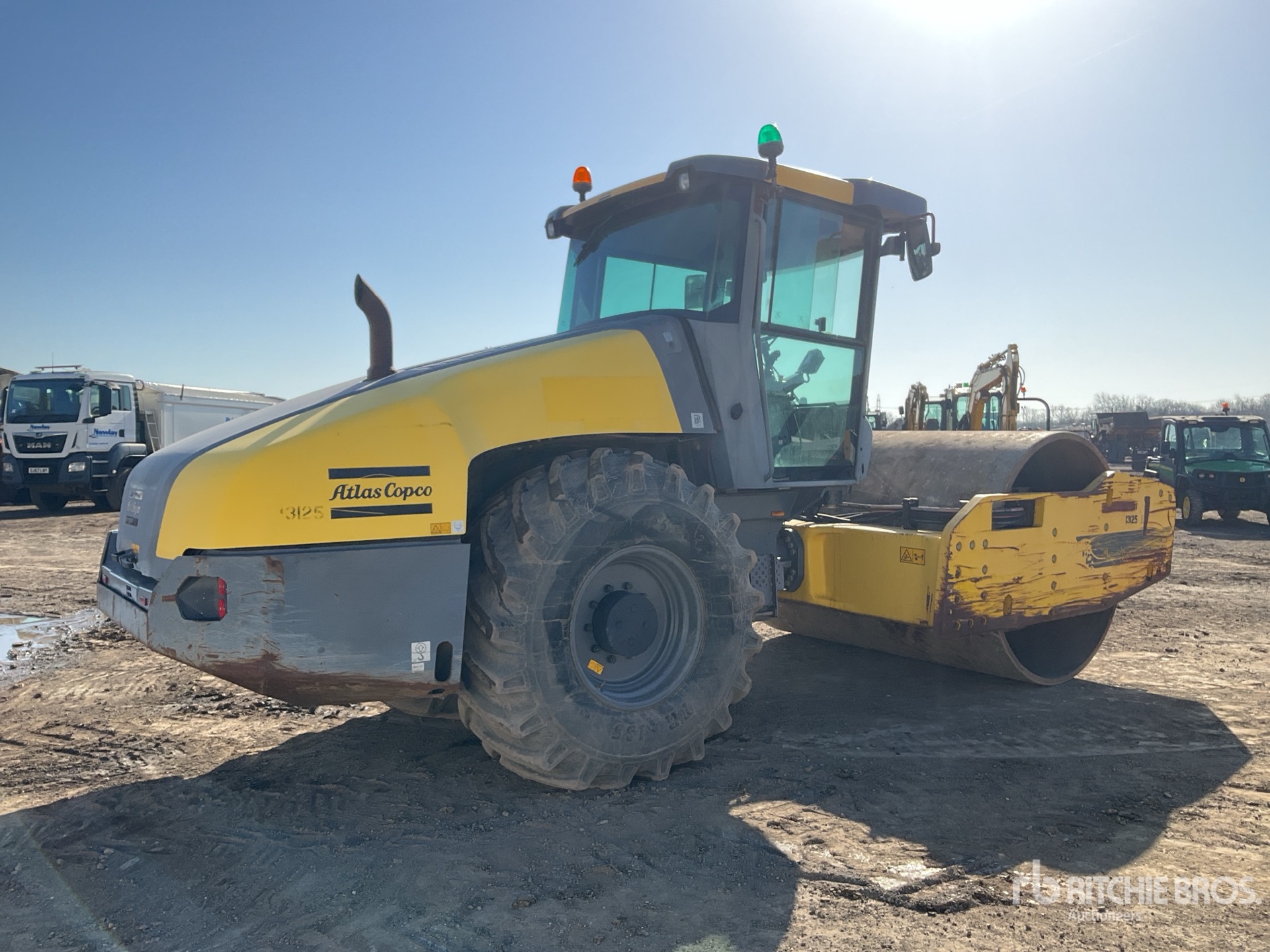 General Appearance with Bild, Ecke hinten rechts