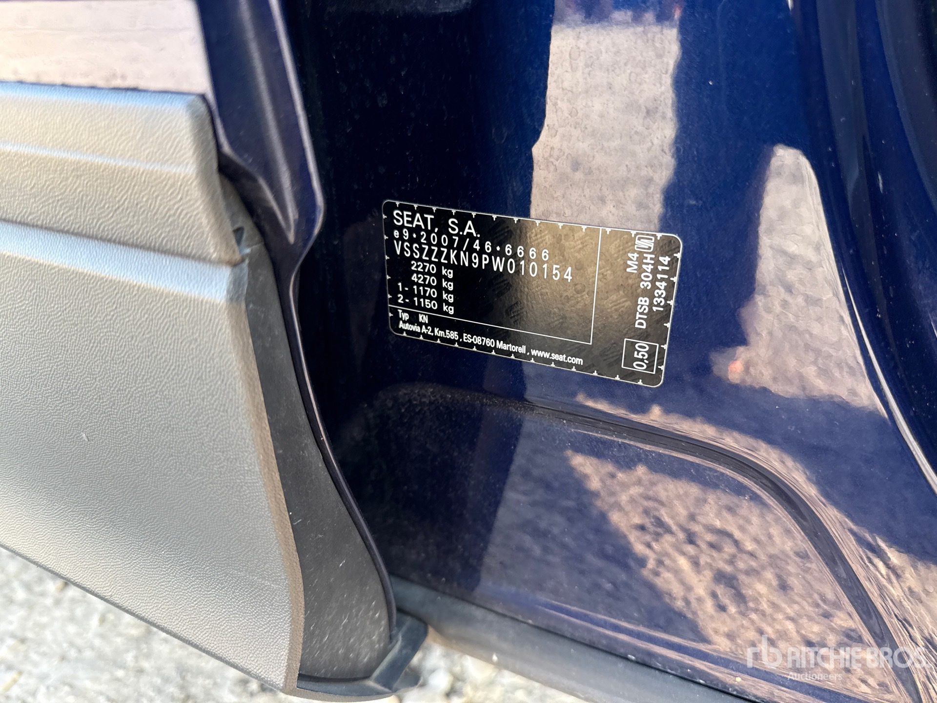 General Appearance with Numero seriale/numero d’identificazione del veicolo (VIN)