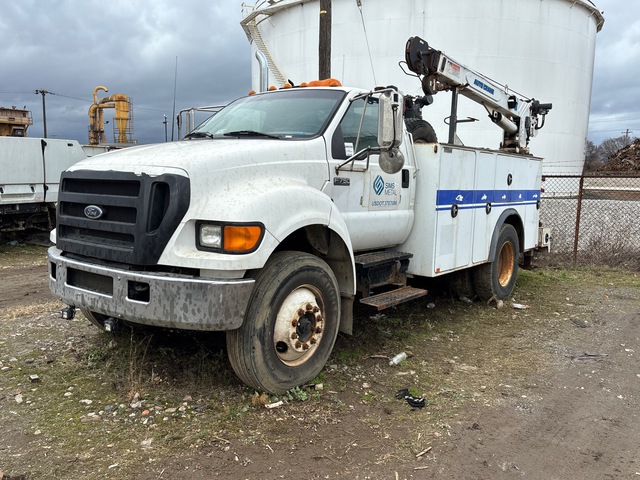 2006 Ford F-750 XL 4x2 Service Truck 2006 Ford F-750 XL 4x2 Service Truck