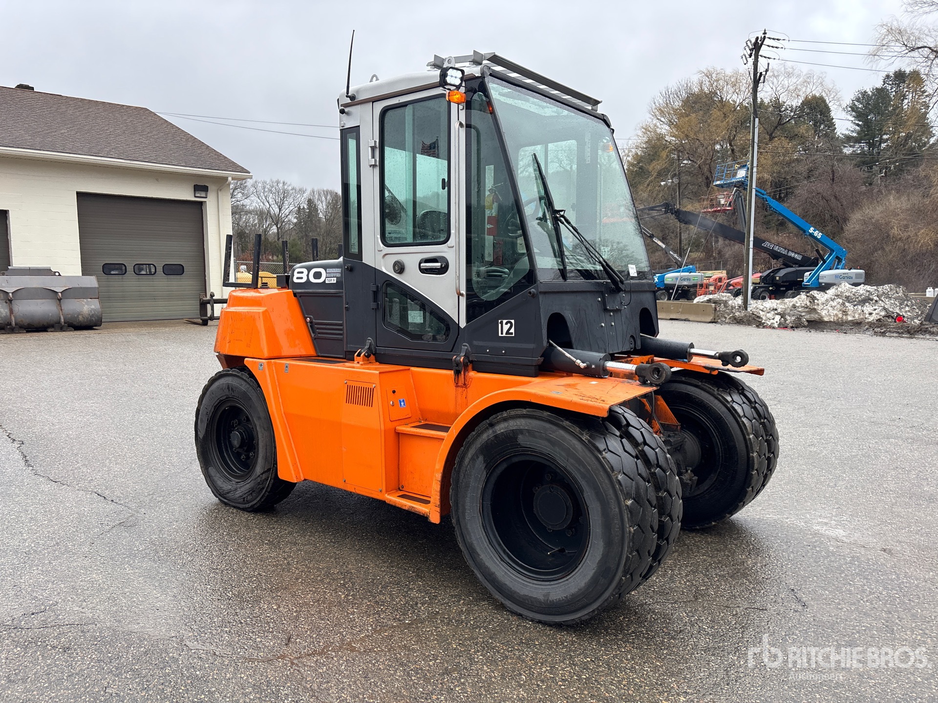 General Appearance with Picture, Right Front Corner