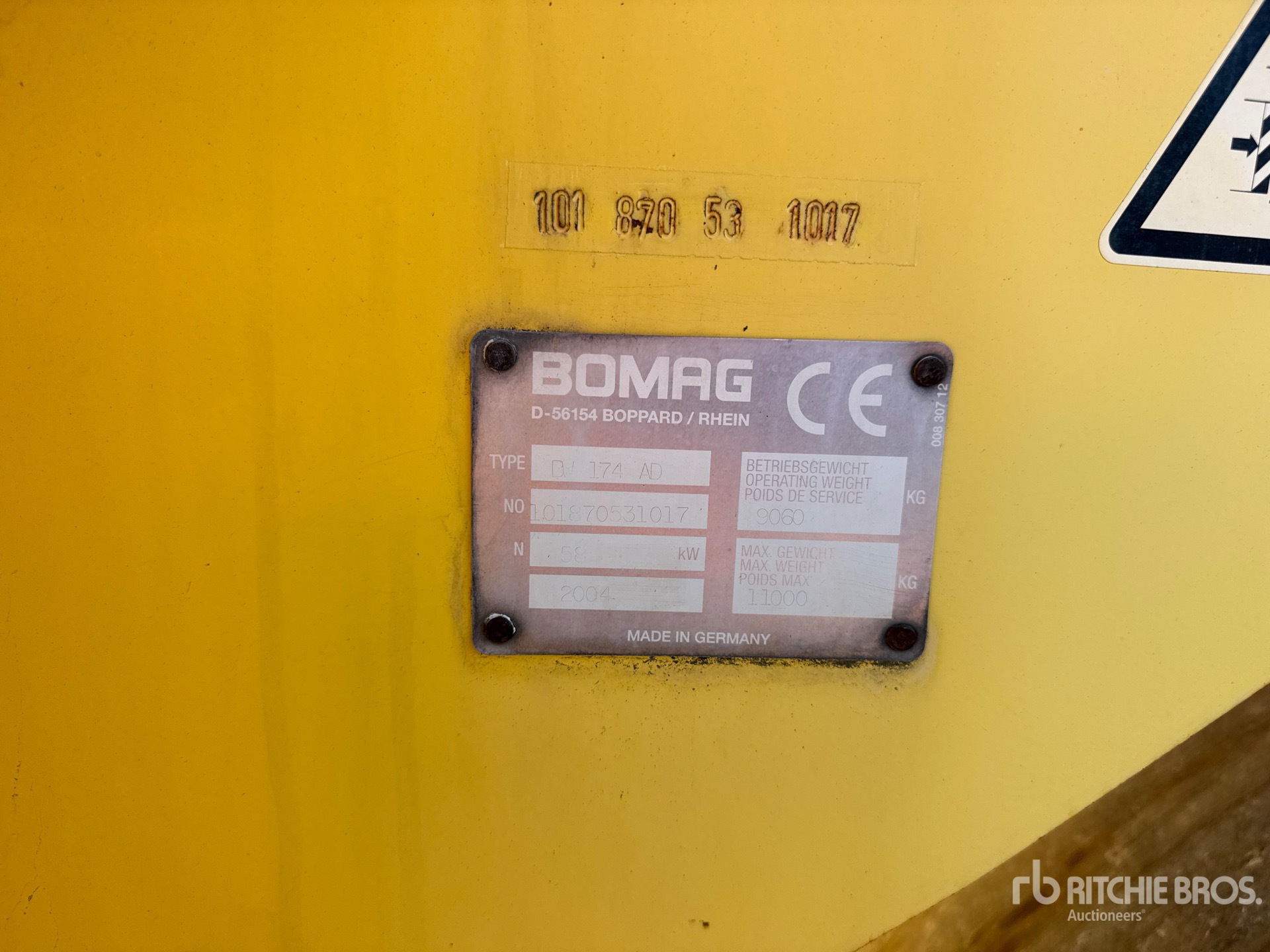 General Appearance with Numero seriale/numero d’identificazione del veicolo (VIN)