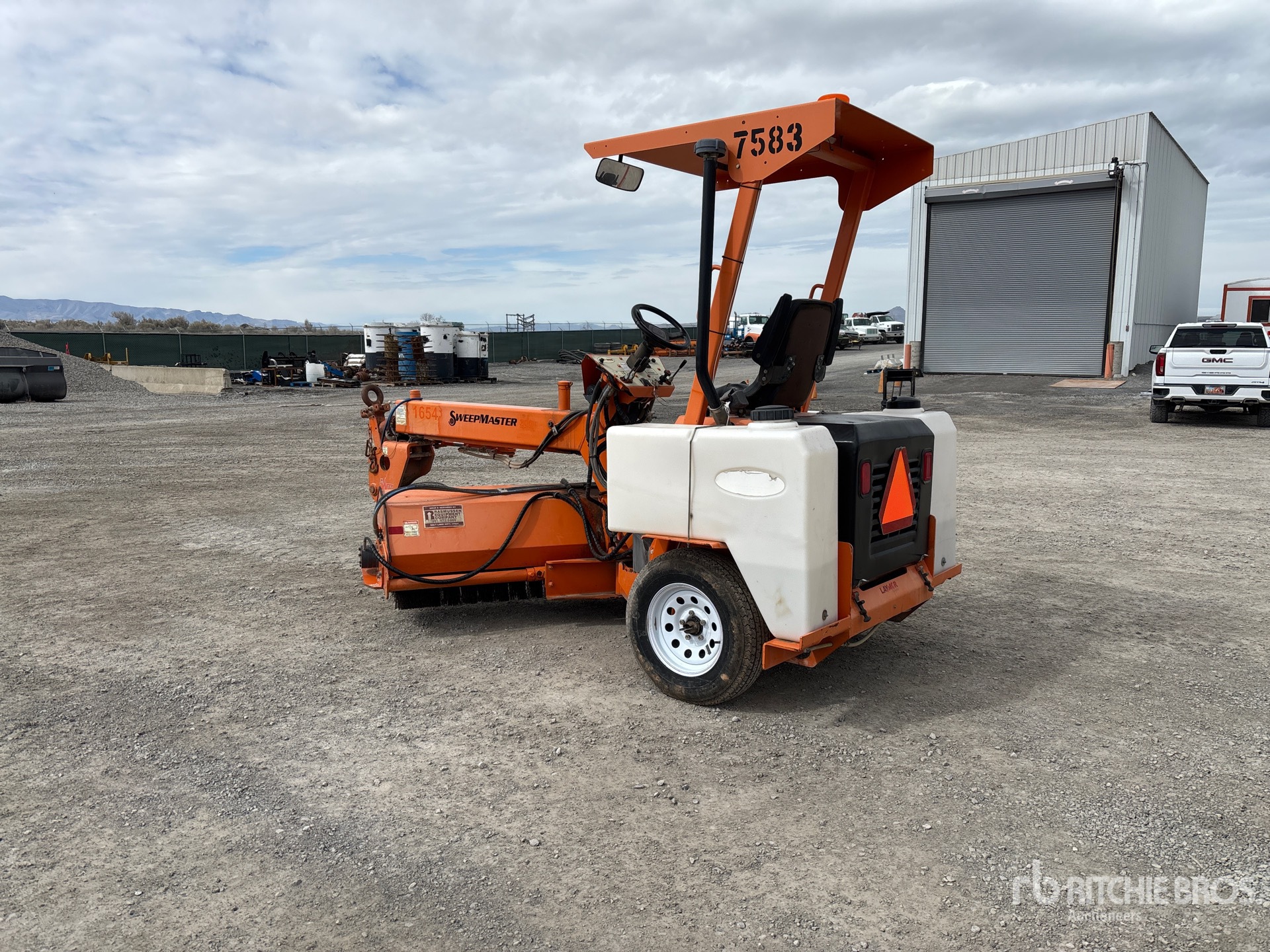 Aspect général with Image, coin arrière gauche