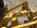 Hydraulics with Ripper Cylinders