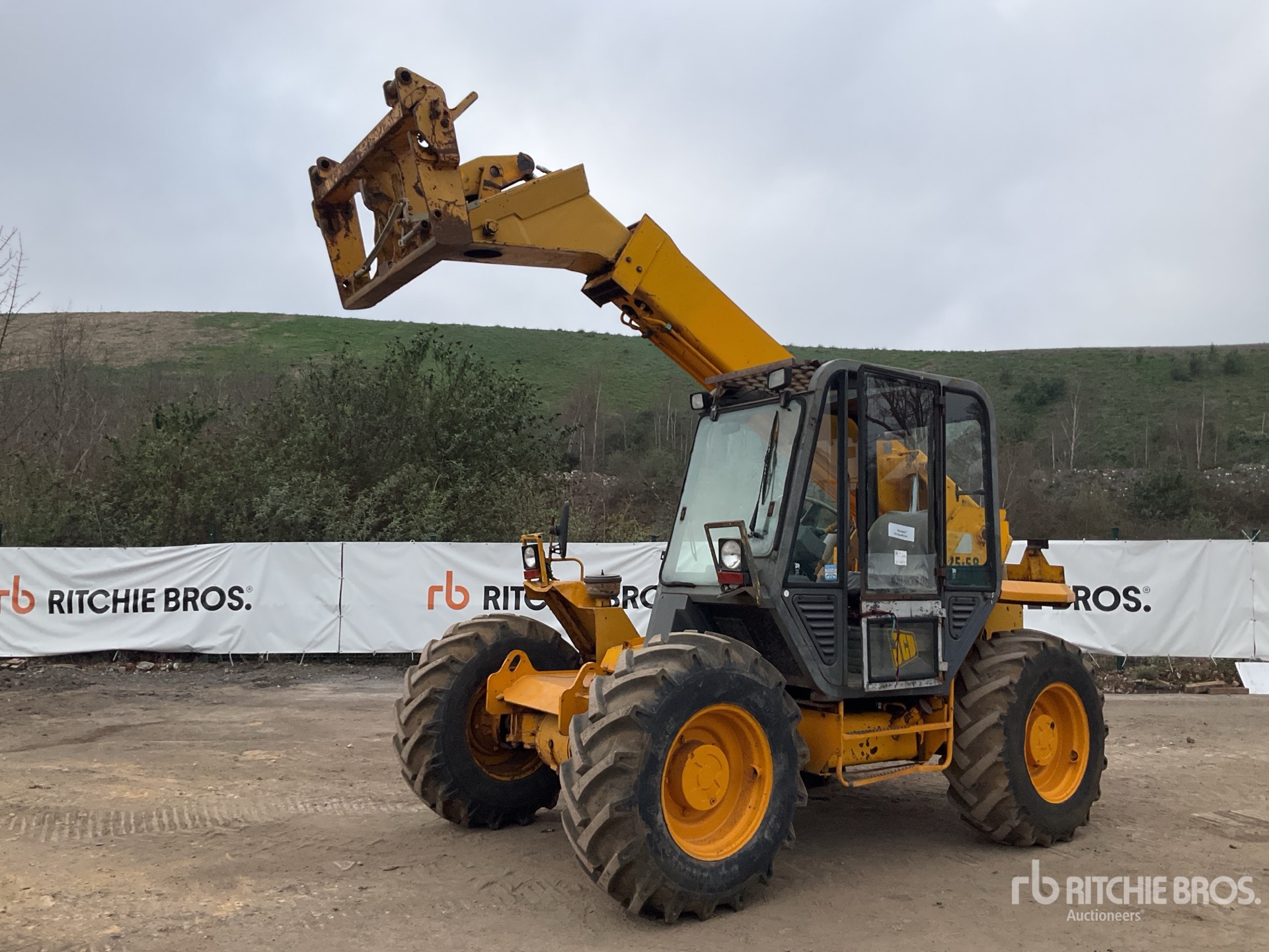 General Appearance with Featured Photo