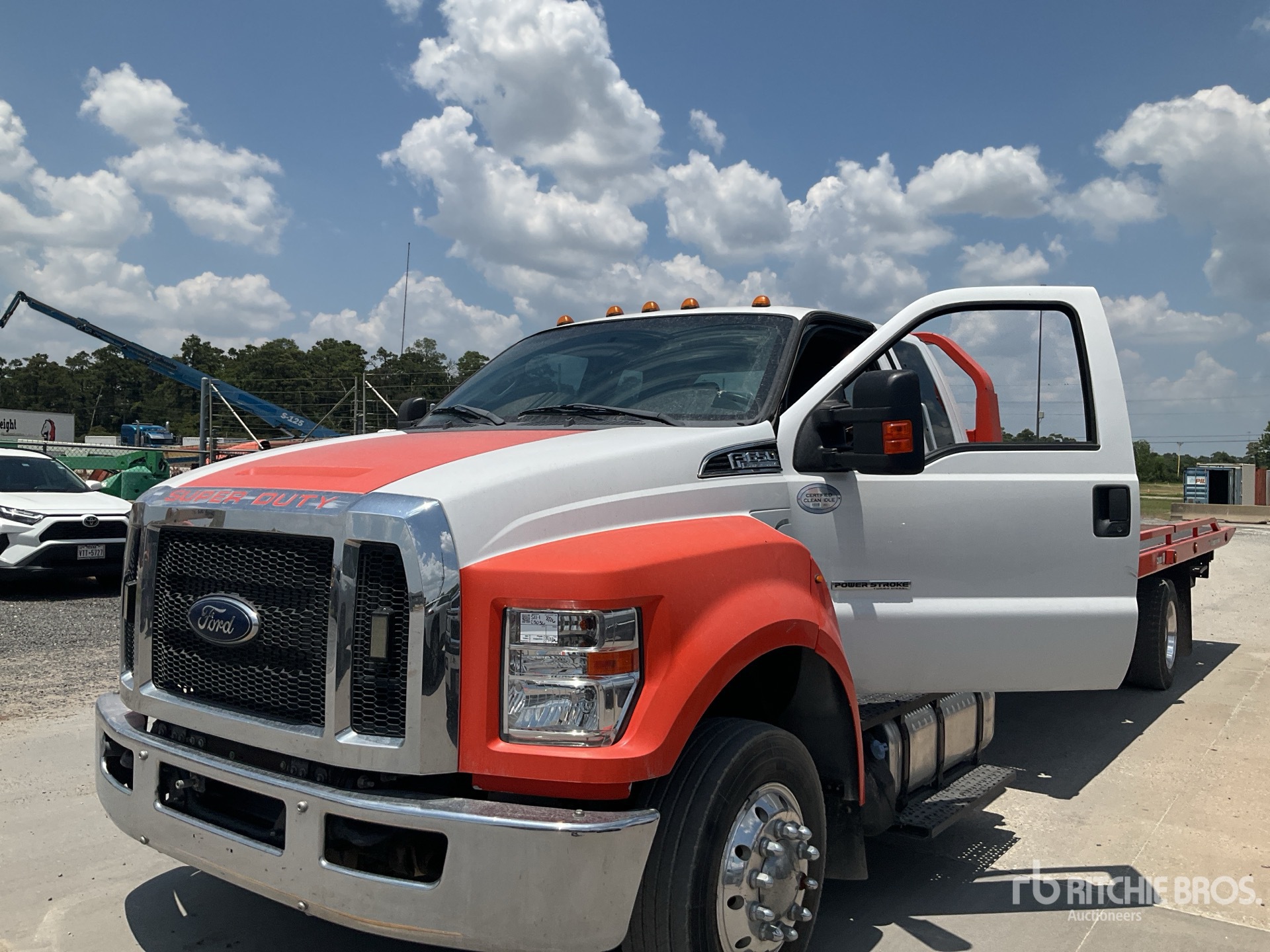 2022 Ford F-650